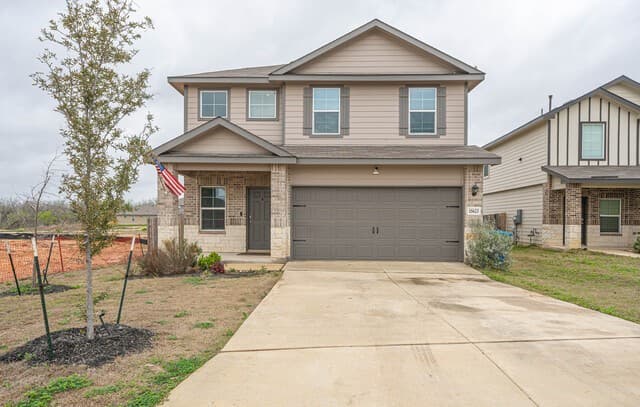 5-bedroom rental at 15623 Mint Patch Meadow in San Antonio, TX — photo 1
