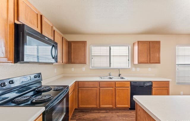 3-bedroom rental at 13418 Baldwin in San Antonio, TX — photo 4