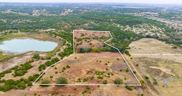 rental at 0 Ranch Rd 965 in Fredericksburg, TX — photo 4