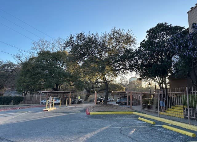 3-bedroom rental at 4107 Medical Unit 1203 in San Antonio, TX — photo 3