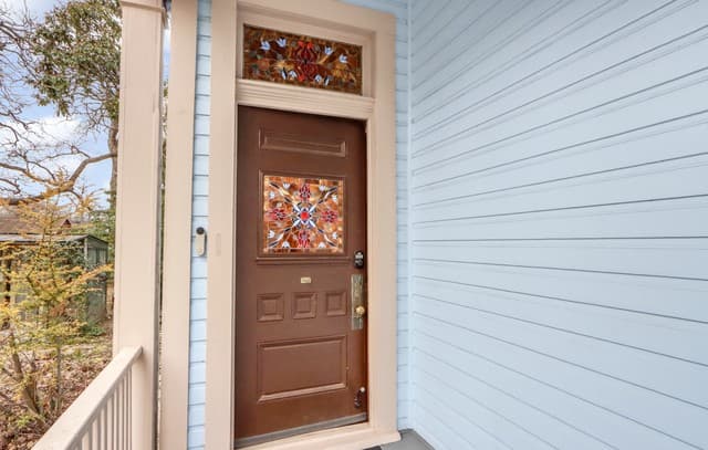 3-bedroom rental at 123 Cedar in San Antonio, TX — photo 2