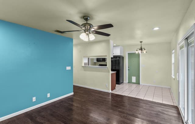 3-bedroom rental at 7343 Pipe Spring St in San Antonio, TX — photo 3