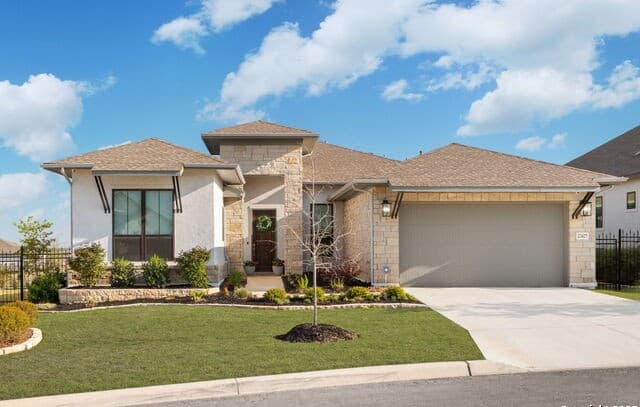 3-bedroom rental at 23427 Grande Vista in San Antonio, TX — photo 1