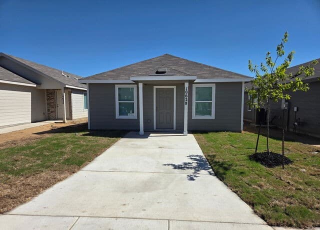 4-bedroom rental at 10628 Aqueduct Creek in San Antonio TX