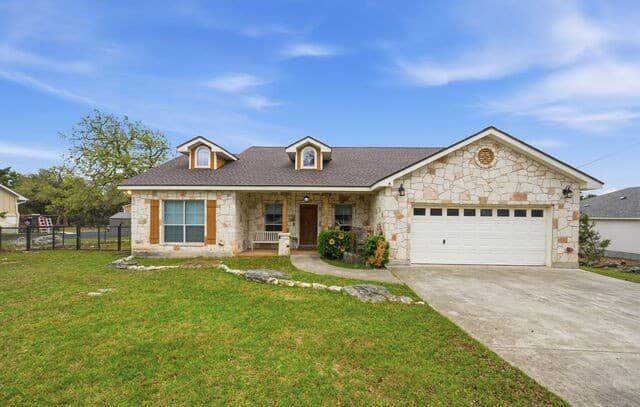 3-bedroom rental at 5270 Spring Branch in Spring Branch, TX — photo 1