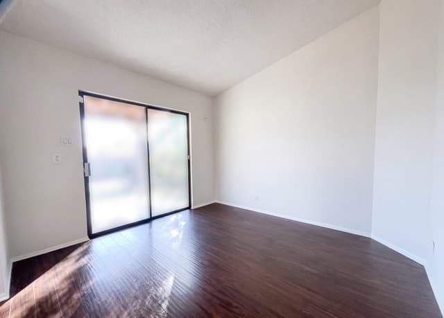 3-bedroom rental at 15009 Winter View in San Antonio, TX — photo 4