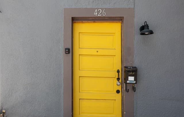 1-bedroom rental at 426 Woodlawn Unit 1 in San Antonio, TX — photo 3