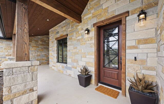 4-bedroom rental at 1119 Sunrise Place in Spring Branch, TX — photo 5