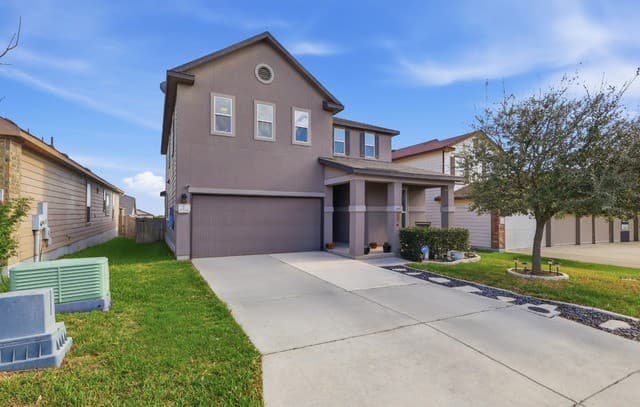 4-bedroom rental at 6514 Wind Trce in San Antonio, TX — photo 3