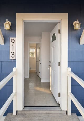 Home for sale at 913 Houston in Castroville, TX — photo 2