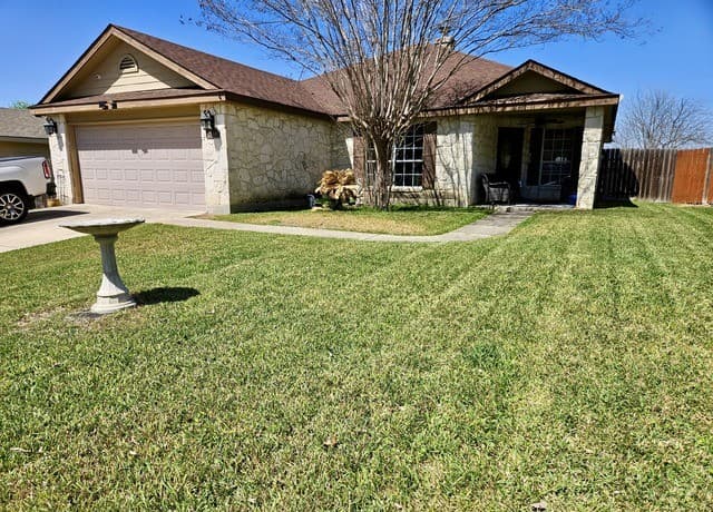 3-bedroom rental at 3609 Diamond Falls in Schertz, TX — photo 1