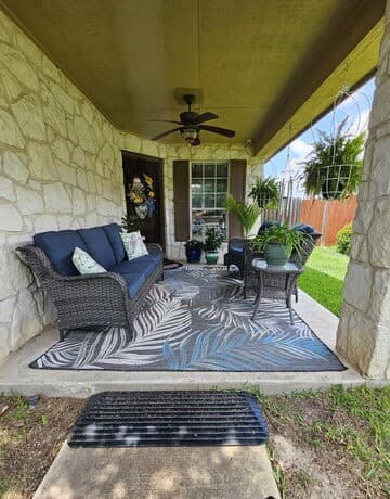 3-bedroom rental at 3609 Diamond Falls in Schertz, TX — photo 3