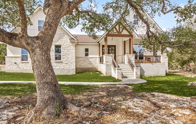 5-bedroom rental at 148 Restless Wind in Spring Branch, TX — photo 2