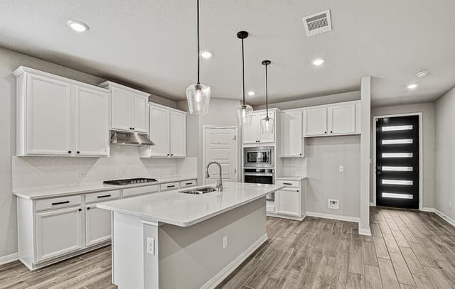 4-bedroom rental at 26056 Scenic Crest Blvd in Boerne, TX — photo 5