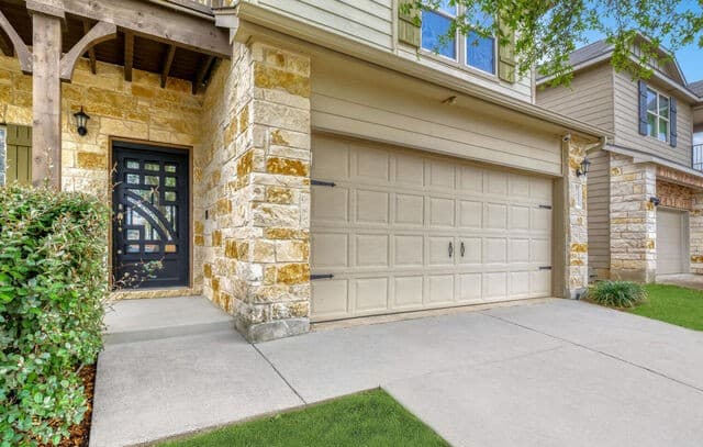 4-bedroom rental at 3906 Pandora Seco in San Antonio, TX — photo 3