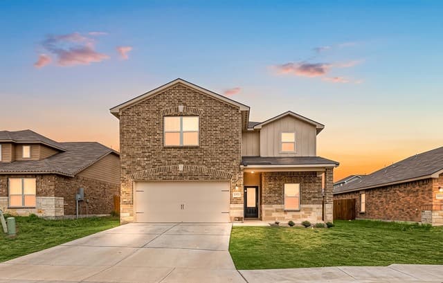 5-bedroom rental at 11815 Wolf Cyn in San Antonio, TX — photo 1