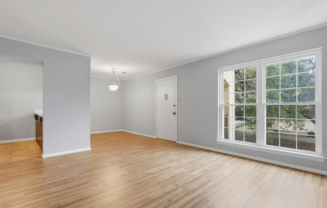 2-bedroom rental at 8702 Village Dr Unit 123 in San Antonio, TX — photo 5