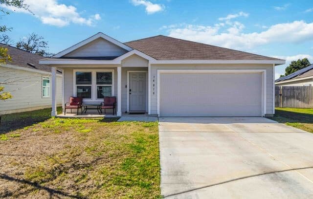 3-bedroom rental at 14810 Somerset in San Antonio, TX — photo 1