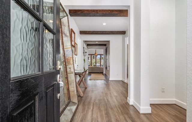 5-bedroom rental at 133 Cool Rock in Boerne, TX — photo 2