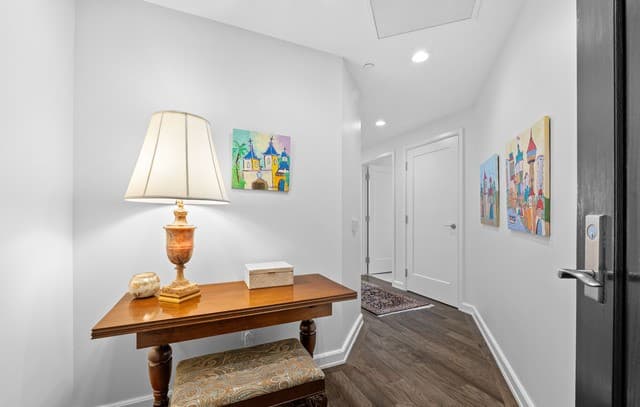 2-bedroom rental at 4242 Broadway Unit 606 in San Antonio, TX — photo 2