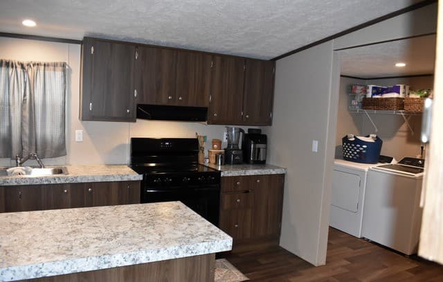 4-bedroom rental at 17016 Rancho Escondido in Atascosa, TX — photo 3