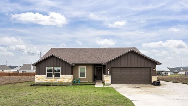3-bedroom rental at 113 Antonio Perez in Blanco, TX — photo 1