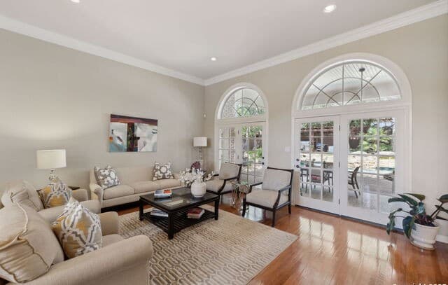 4-bedroom rental at 10 Inwood Manor in San Antonio, TX — photo 5