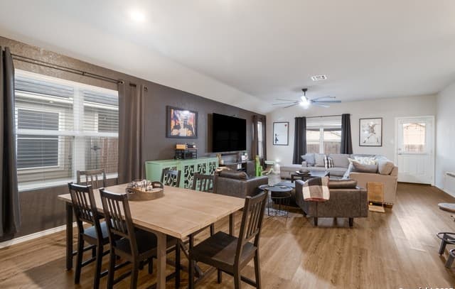 3-bedroom rental at 8406 Lamus Wheel in San Antonio, TX — photo 5