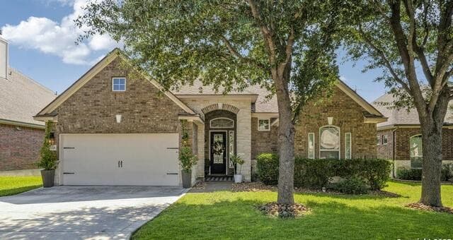 3-bedroom rental at 13326 Windmill Trace in Helotes, TX — photo 2