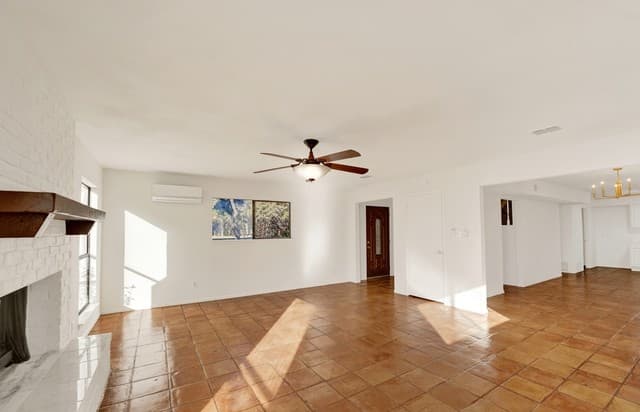 4-bedroom rental at 9212 Geronimo View in San Antonio, TX — photo 4