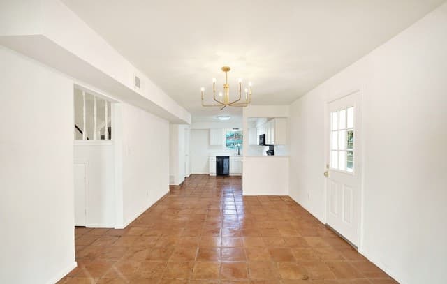 4-bedroom rental at 9212 Geronimo View in San Antonio, TX — photo 5