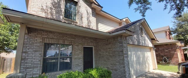 3-bedroom rental at 6638 Old Theater in San Antonio, TX — photo 1