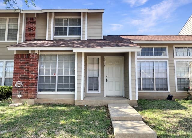 2-bedroom rental at 9140 Timber Path Unit UNIT 2604 in San Antonio, TX — photo 1