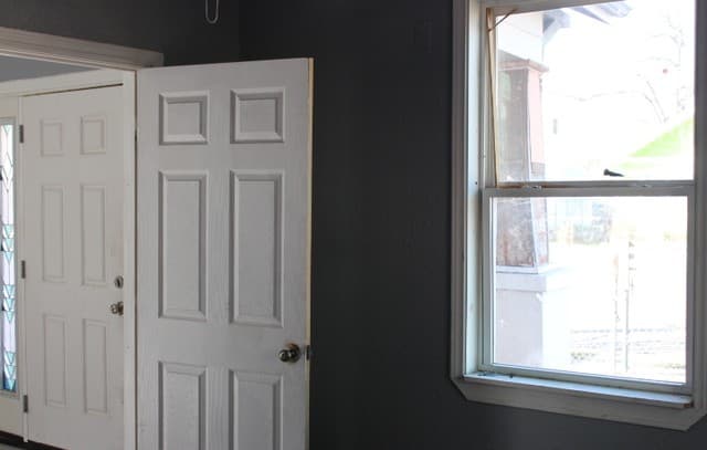 3-bedroom rental at 830 Steves Ave in San Antonio, TX — photo 5