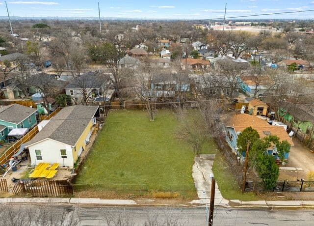 rental at 1017 Patton in San Antonio, TX — photo 1