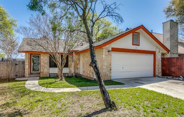 3-bedroom rental at 4814 De Paul in San Antonio, TX — photo 1