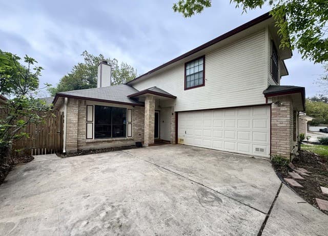 4-bedroom rental at 9122 Big Bethel in San Antonio, TX — photo 1