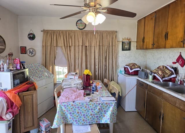 2-bedroom rental at 111 Coney in San Antonio, TX — photo 2