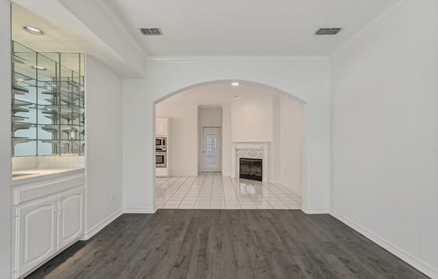 3-bedroom rental at 158 Oakwell Farms in San Antonio, TX — photo 5