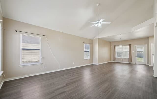 3-bedroom rental at 5386 Chestnut View in San Antonio, TX — photo 3