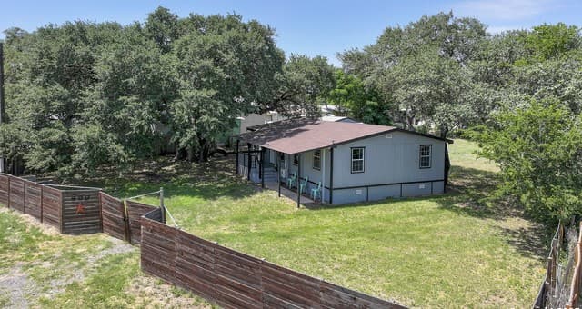 3-bedroom rental at 600 Dawnridge Drive in Poteet, TX — photo 1