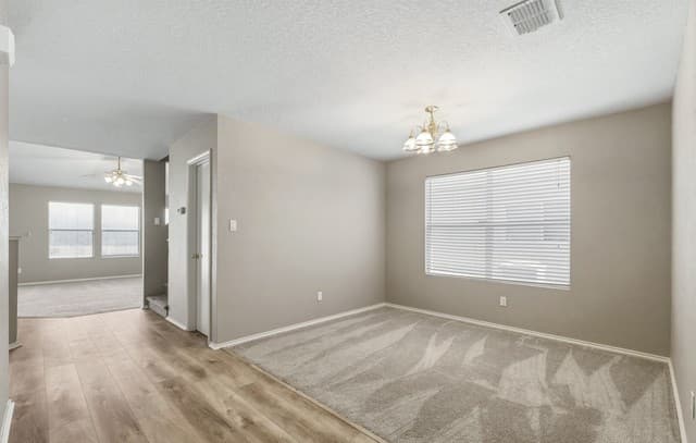 5-bedroom rental at 16722 Mandolino in San Antonio, TX — photo 5
