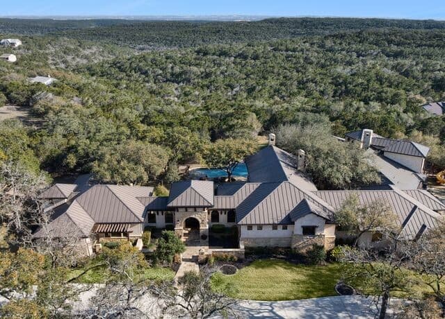 5-bedroom rental at 14454 Santa Rita in Helotes, TX — photo 1