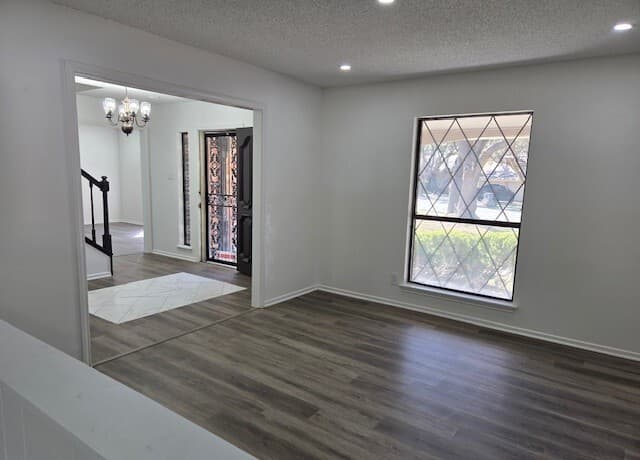 5-bedroom rental at 13406 Lobelia in San Antonio, TX — photo 2