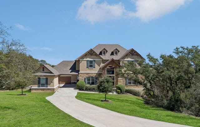 5-bedroom rental at 12602 Sotol Overlook in Helotes, TX — photo 1