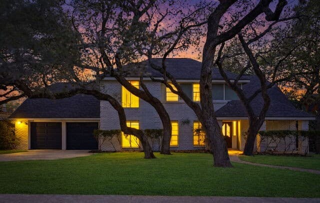5-bedroom rental at 3038 Whisper Fern in San Antonio, TX — photo 4