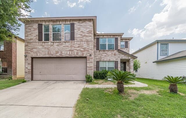 4-bedroom rental at 18 Sulfur Cyn in San Antonio, TX — photo 2