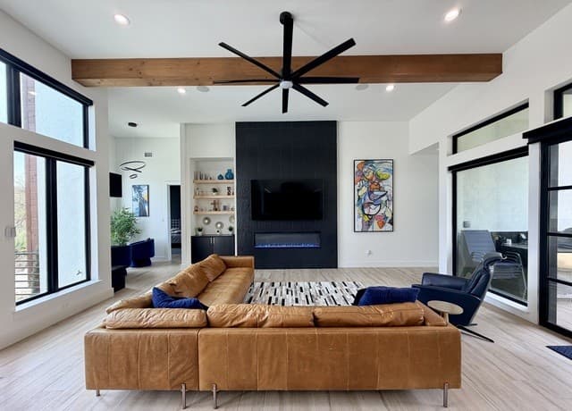 5-bedroom rental at 19607 Terra Mont in San Antonio, TX — photo 1