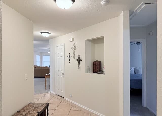3-bedroom rental at 5715 Grandwood in San Antonio, TX — photo 4