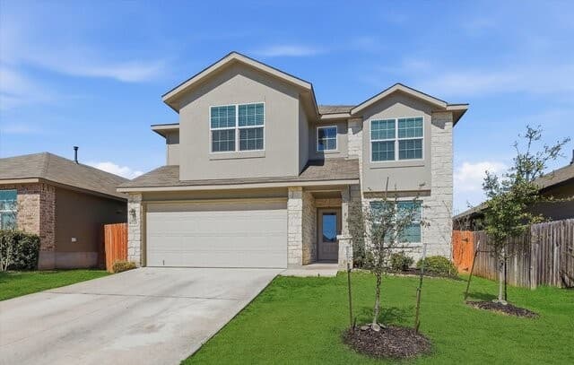 5-bedroom rental at 6715 Kingsley Edge in San Antonio, TX — photo 4